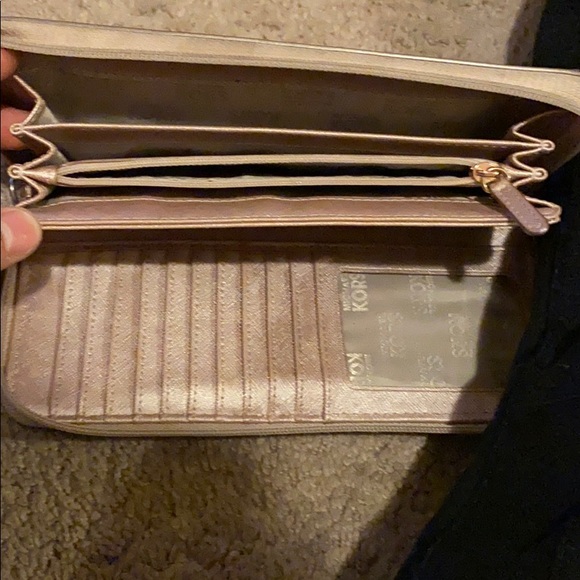 Michael Kors - Picture 4 of 5